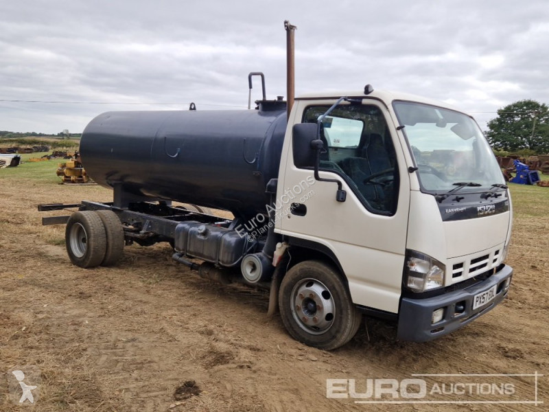 Lastbil Isuzu NQR 7