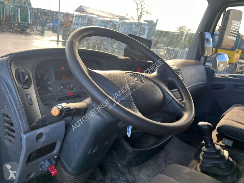Vrachtwagen Mercedes 1218