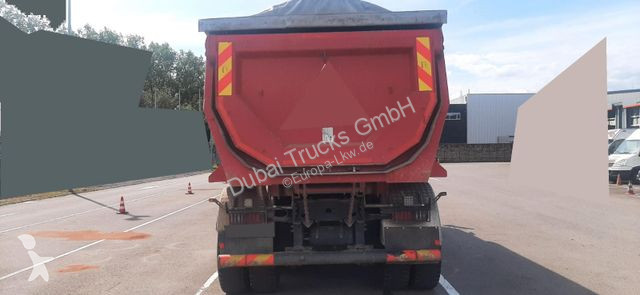 Camion Ford TRUCKS 414 2