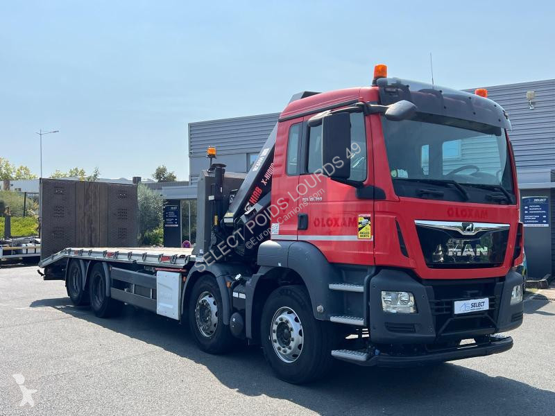 Camion MAN 35.360 8x2 porte engins