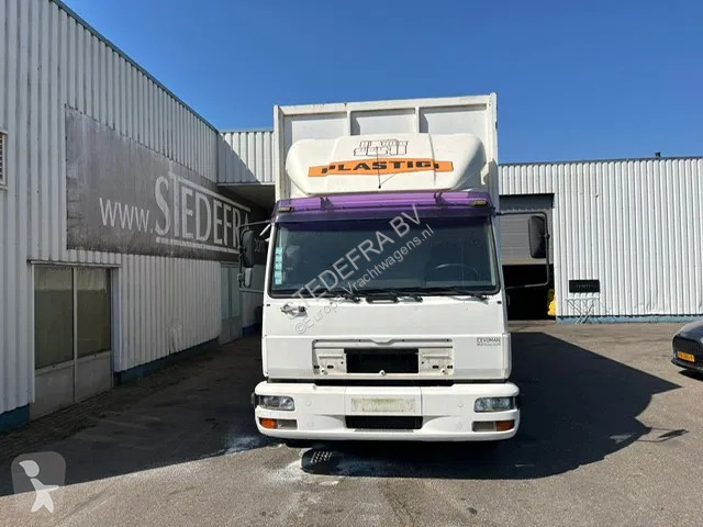 Camión MAN 12 - 220C