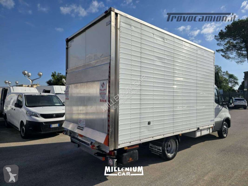 Veicolo commerciale Iveco 35-16 FURGONE SPONDA...