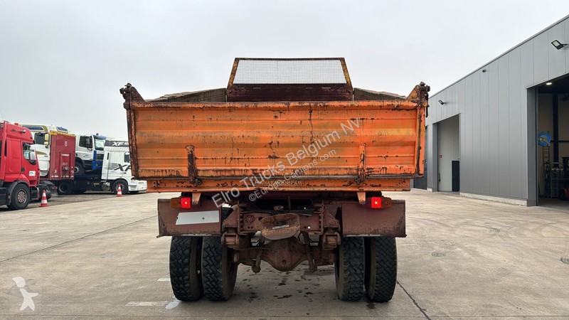 Camion Iveco 160 - 15 (GRAND PONT / LAMES / 4X4)