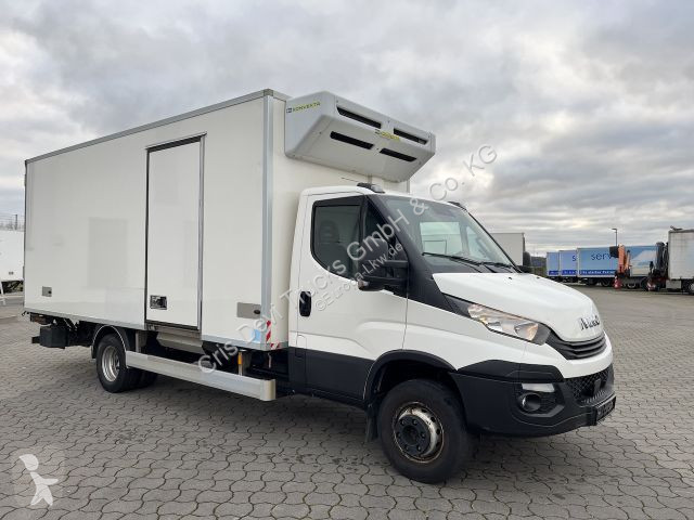 Camião Iveco 70C18 Tiefkühlkoffer mit Ladebordwand