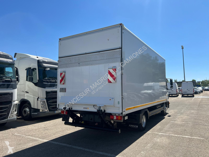 Kamion Mercedes  821 L