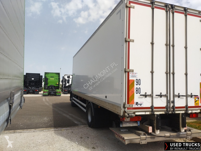 Lastbil Renault D Wide