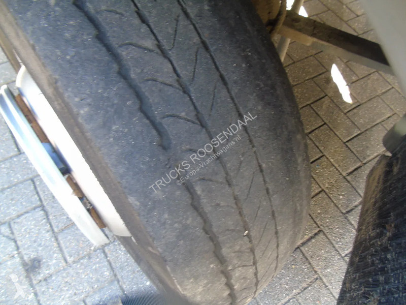 Kamion Volvo FL 250 + euro 6 + lift + 12T