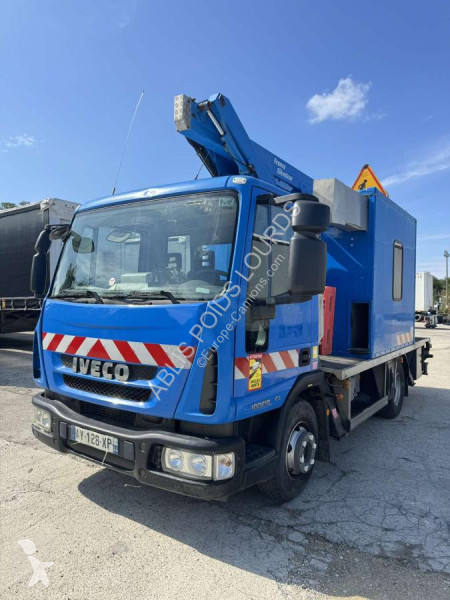 Camion Iveco 100E18