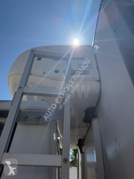 Camion Iveco  120E22 CAISSE FRIGO HAYON