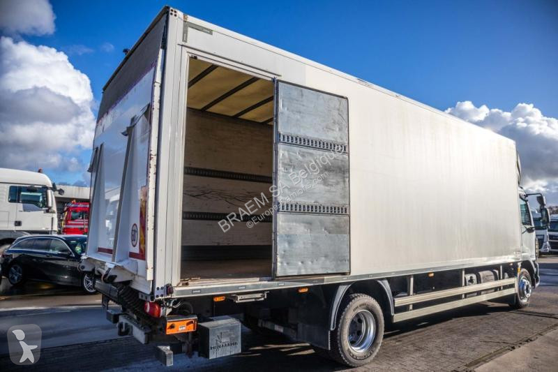 Vrachtwagen DAF 220(16t)+DHOLLANDIA