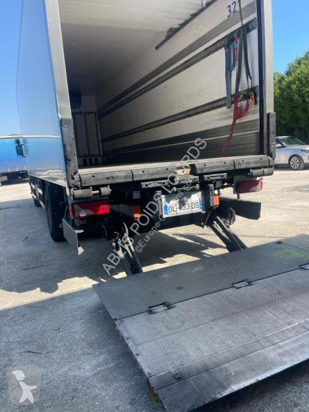 Camion Scania 320