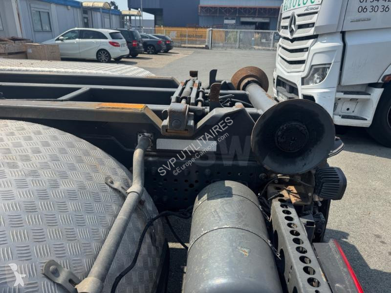 Lastbil Mercedes 2551
