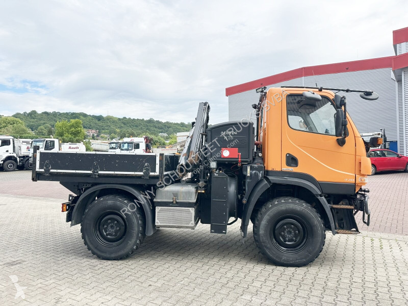 شاحنة Unimog U 20 4x4 U 20 4x4, Zapfwelle, Kran...