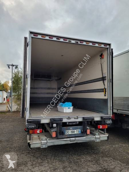 شاحنة Iveco