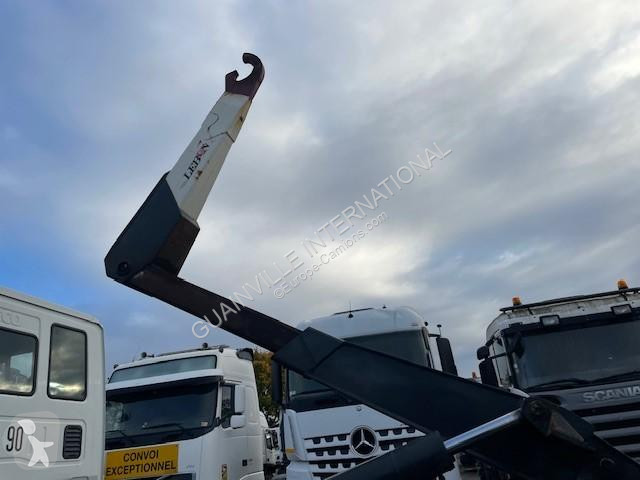 شاحنة Iveco