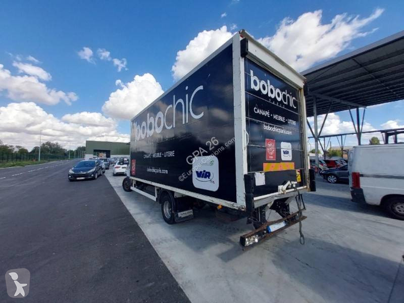 شاحنة Iveco