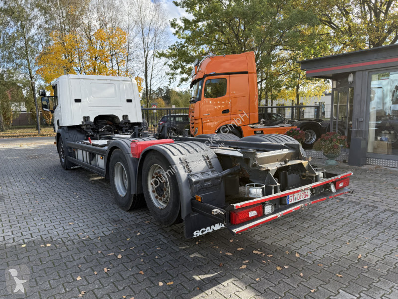 شاحنة Scania P280 6X2*4