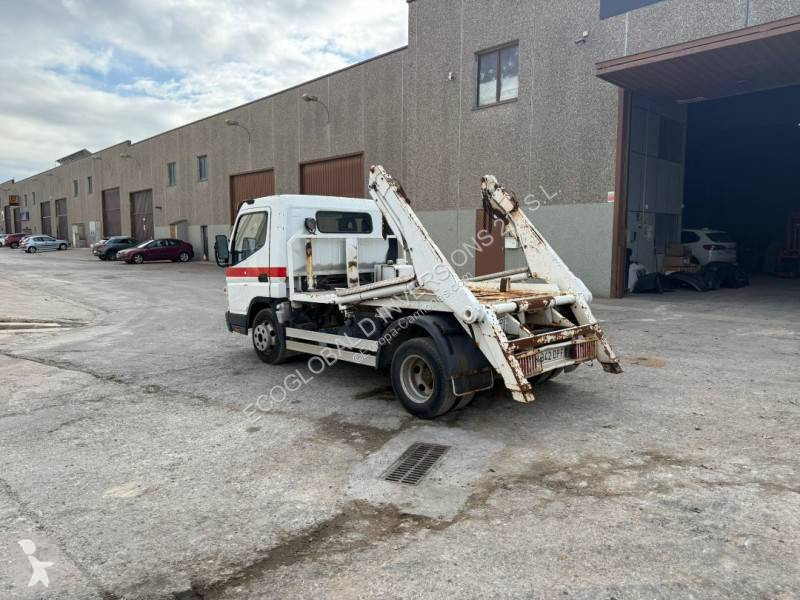 Ciężarówka Mitsubishi Fuso