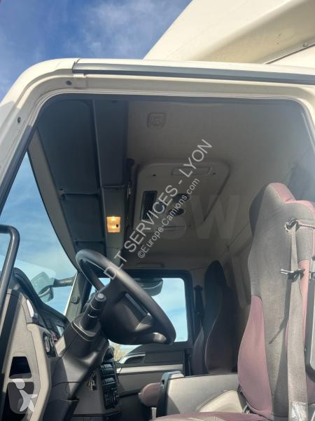 شاحنة Mercedes 1830 L