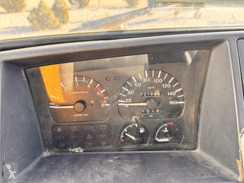 شاحنة Nissan 3.0