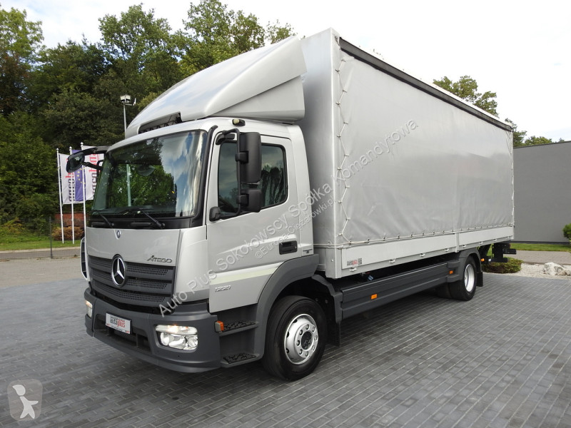 شاحنة Mercedes 1221 ATEGO