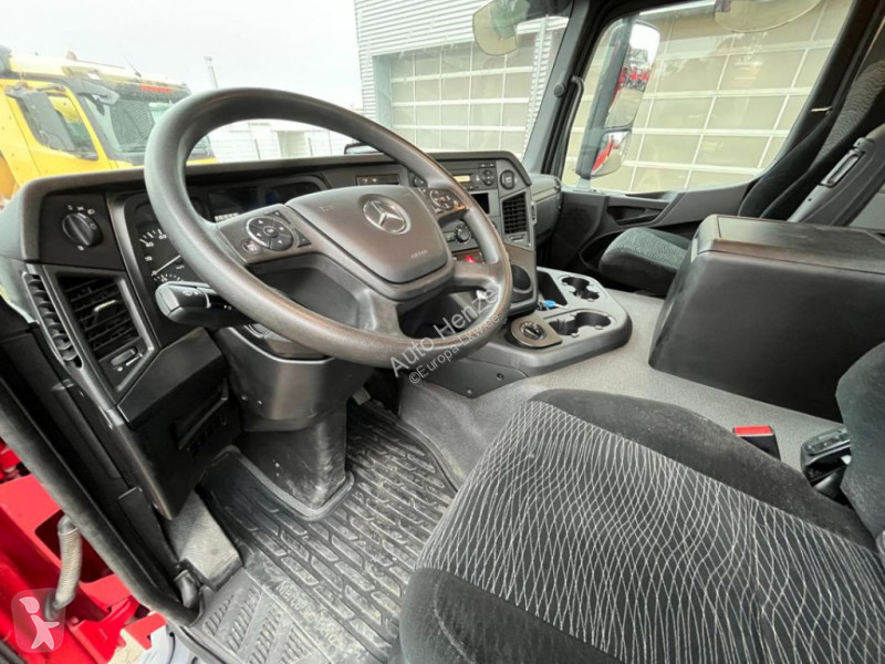 شاحنة Mercedes Arocs 4145 8x6 4 Achs Muldenkipper