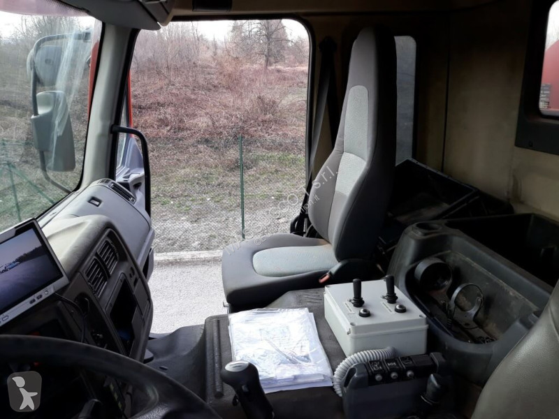 شاحنة Renault 370dci 4X4