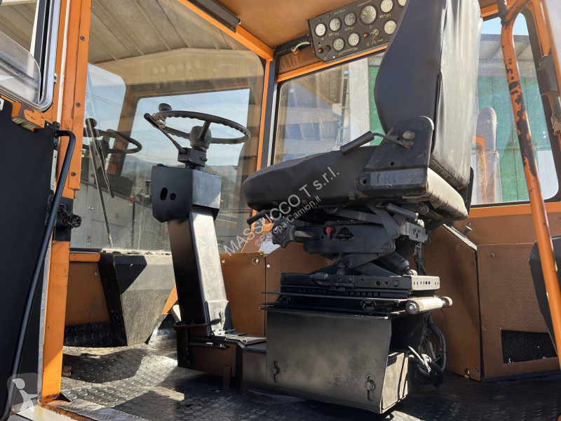 شاحنة Sisu TR150A/2600
