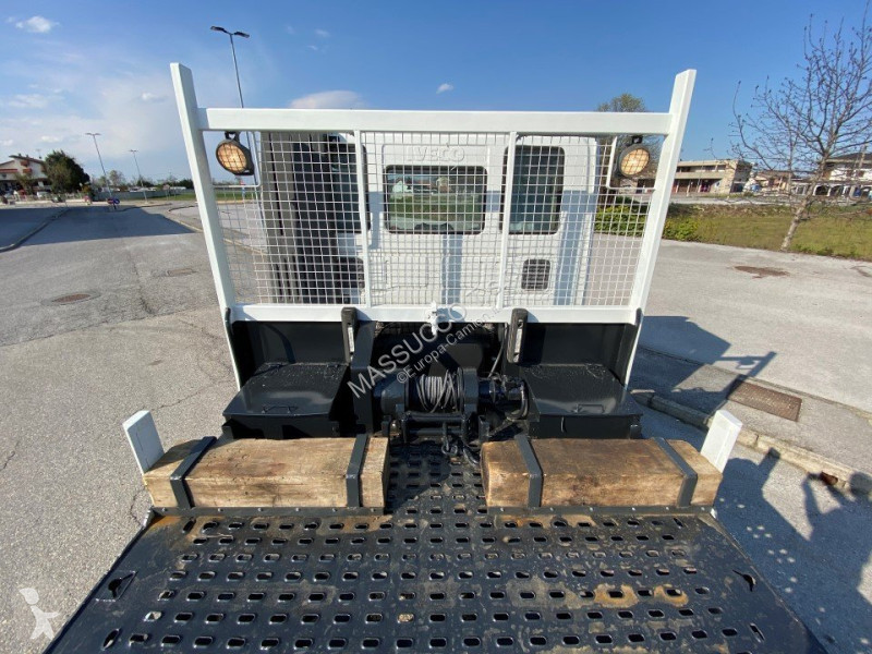 شاحنة Iveco STRALIS 270
