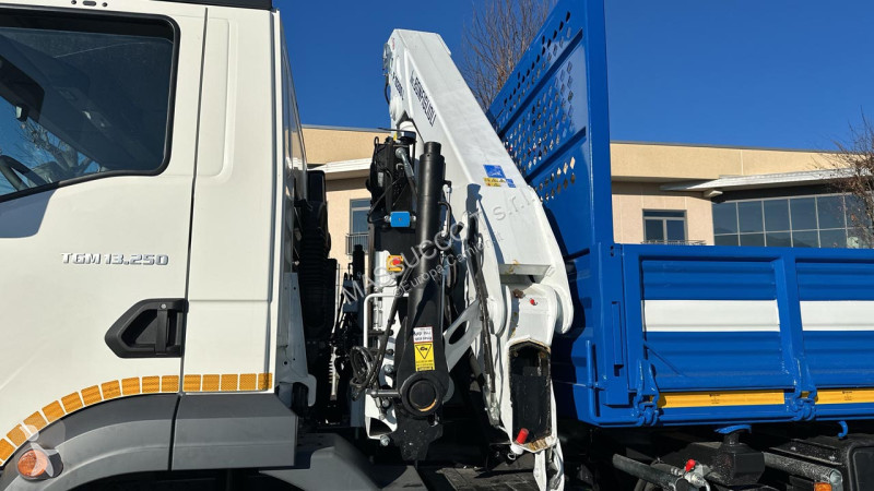 شاحنة MAN TGM 13.250 4x4