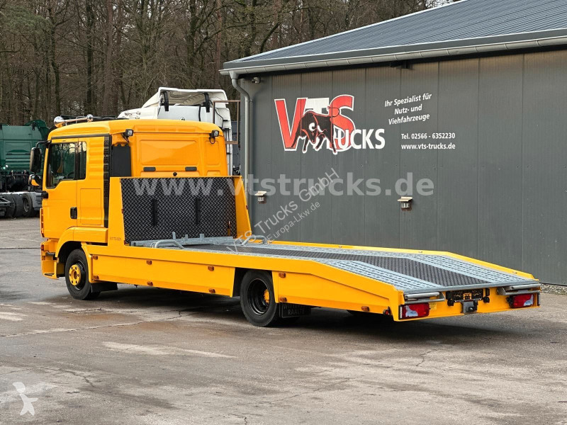 شاحنة MAN 8.220 4x2 Autotransporter 7,5 t.