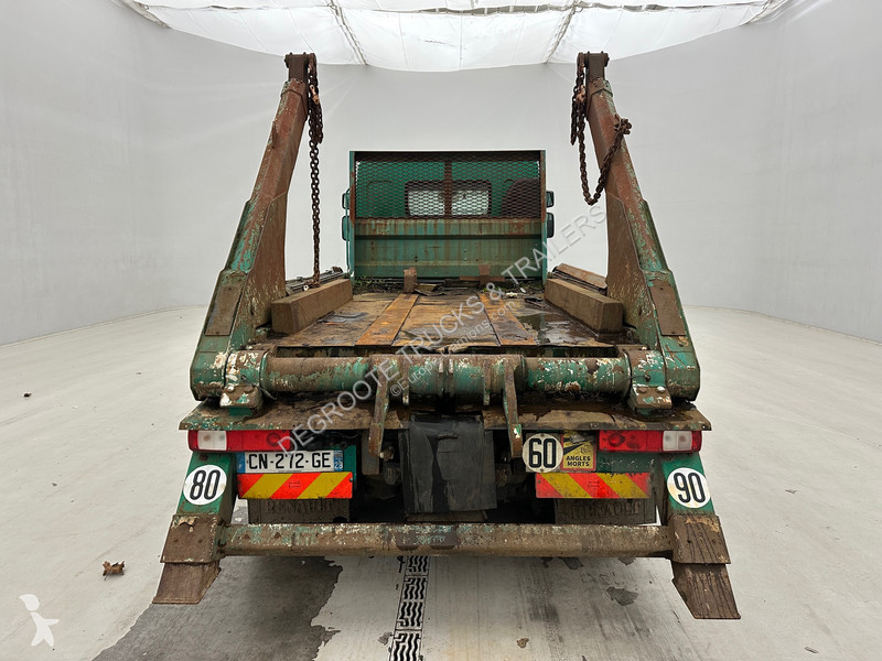 شاحنة Renault 320 DXi