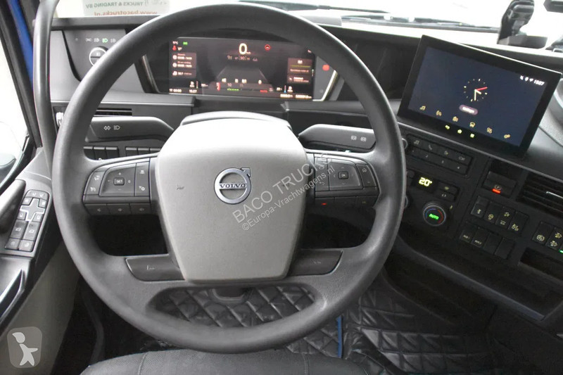 شاحنة Volvo 460 Globetrotter 6x2*4 - EURO 6 -...