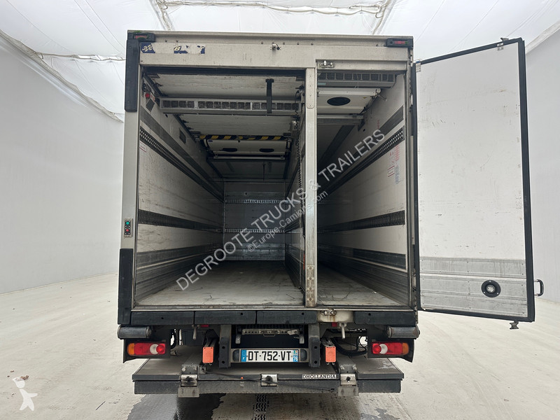 شاحنة Renault D 240