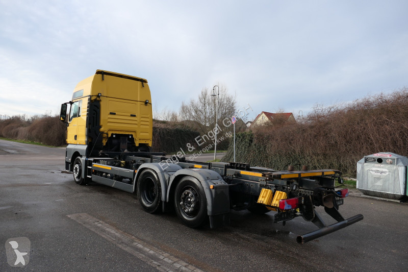 شاحنة MAN TGX 26.420 6x2 KLIMA AHK Lenkachse