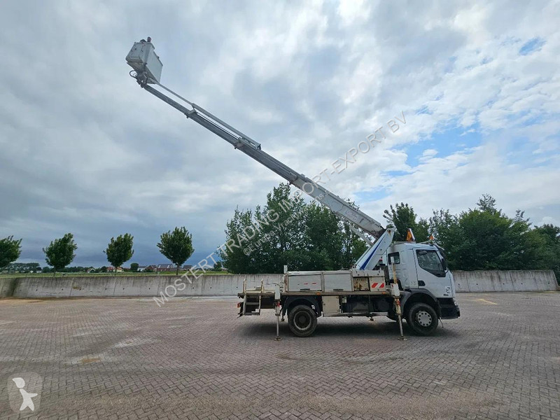شاحنة Renault V.I. Renault VI Truck Mounted...