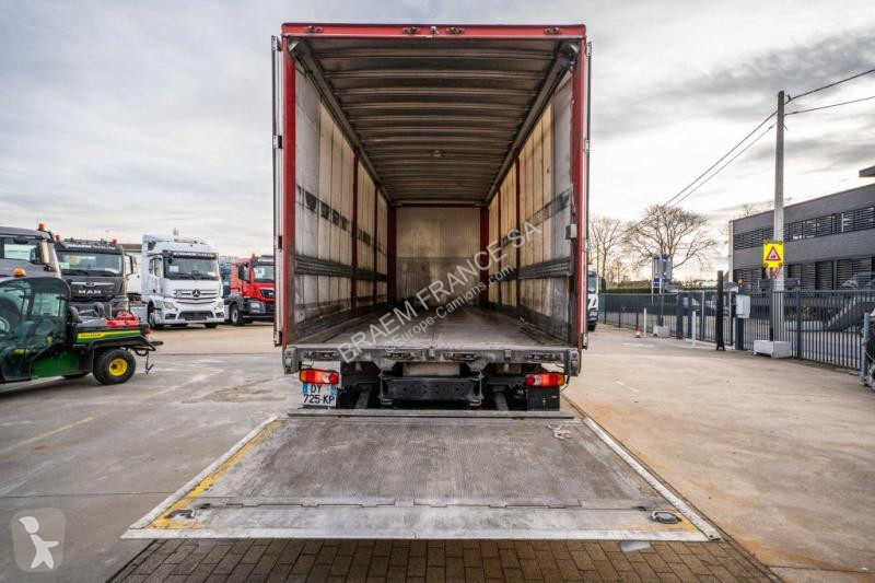 شاحنة Renault  D 19 WIDE 280 DXI +BAR