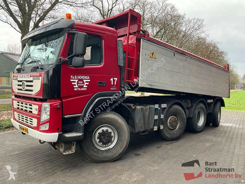 Lastbil Terberg FM2000-T 8X8 met 18m3 kipper en...