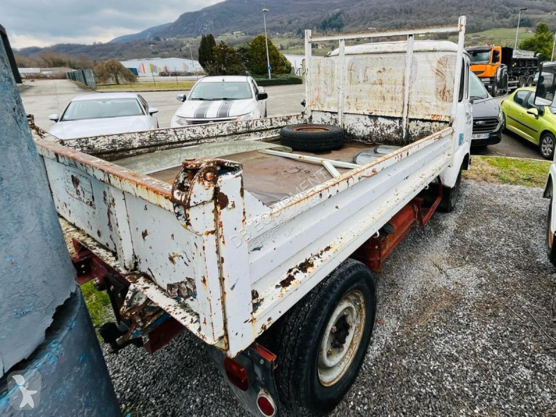 شاحنة Renault  Super Goelette camion benne 3,5T