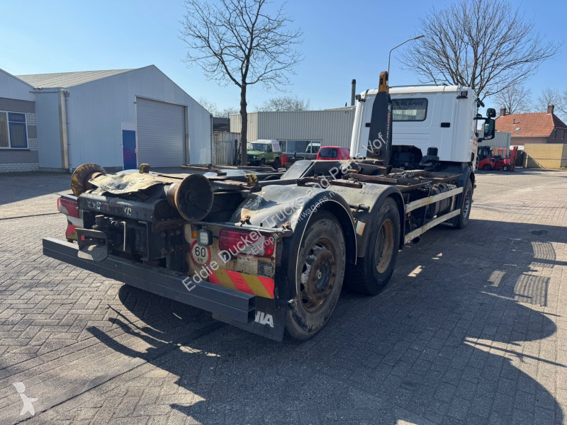 شاحنة Scania 6X2 EURO 4 / AUTOMARTIC 3 PEDALS