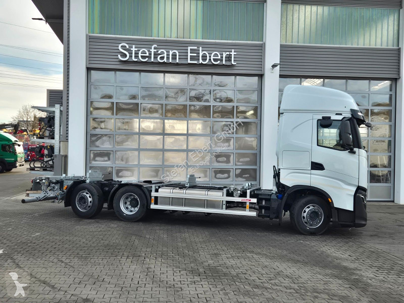 شاحنة Iveco S-Way AS260S50Y/FS CM 6x2 BDF