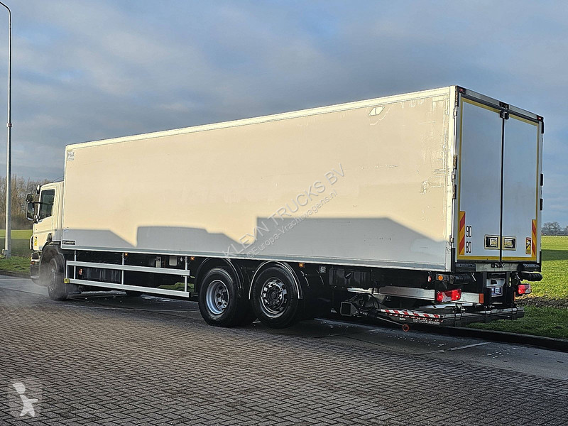 Camion Scania P320 6X2*4 AMBERET FRIGO