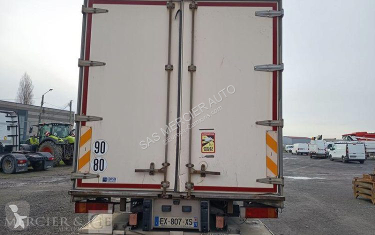شاحنة Iveco
