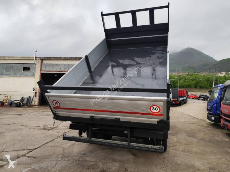 شاحنة Iveco