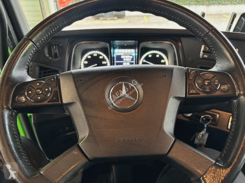 شاحنة Mercedes actros 2543 6x2