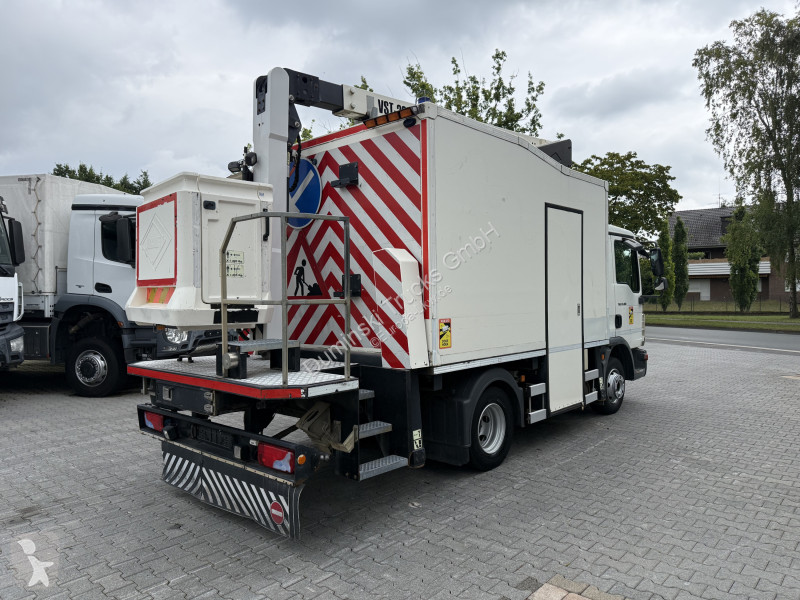 Camion MAN TGL 12.180 Koffer mit Ruthmann...