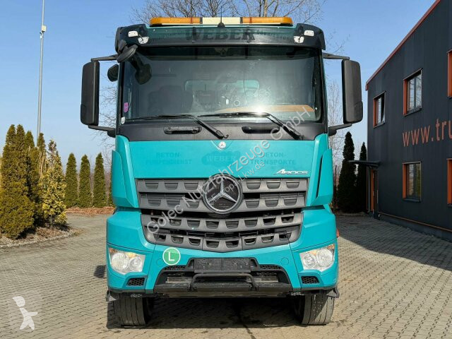Betonárske zariadenie Mercedes AROCS 3742 8x4...