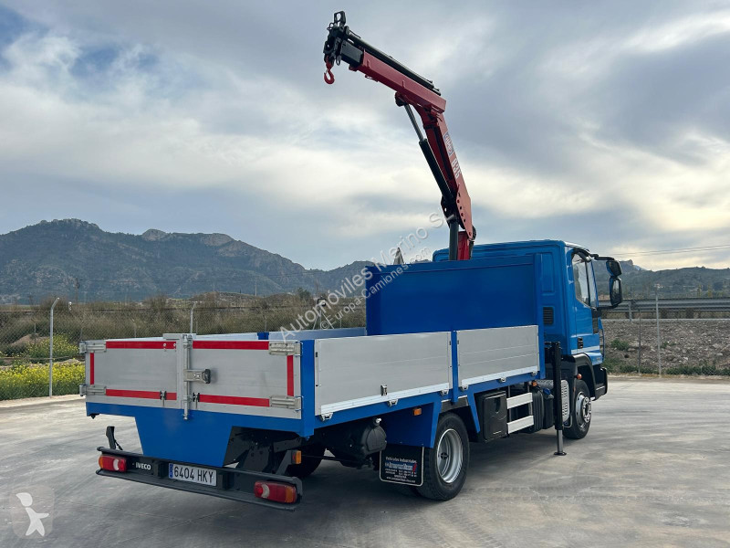شاحنة Iveco EUROCARGO 100E18
