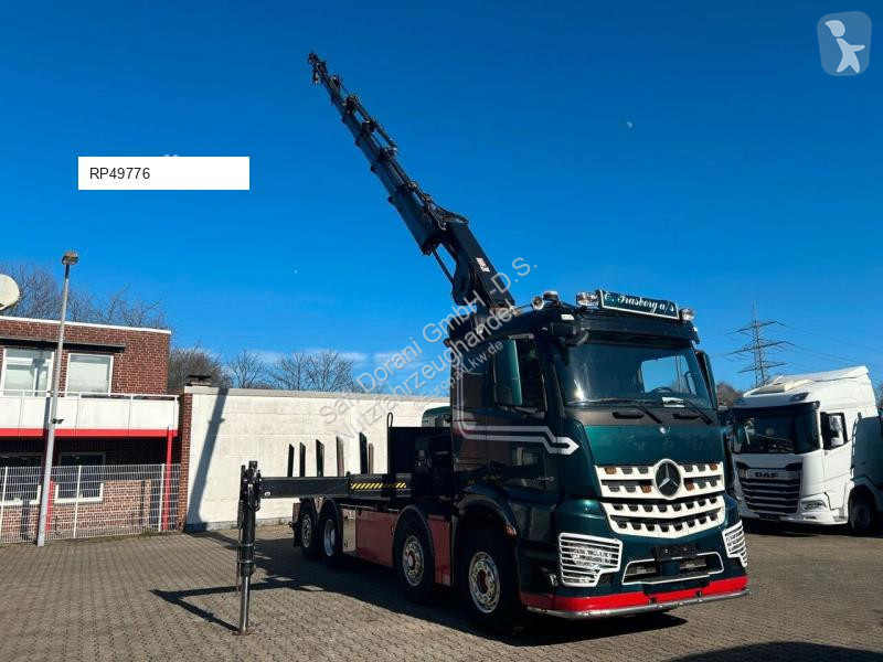 شاحنة Mercedes 3253 + HIAB 302 Kran 8x2-4 HAD...