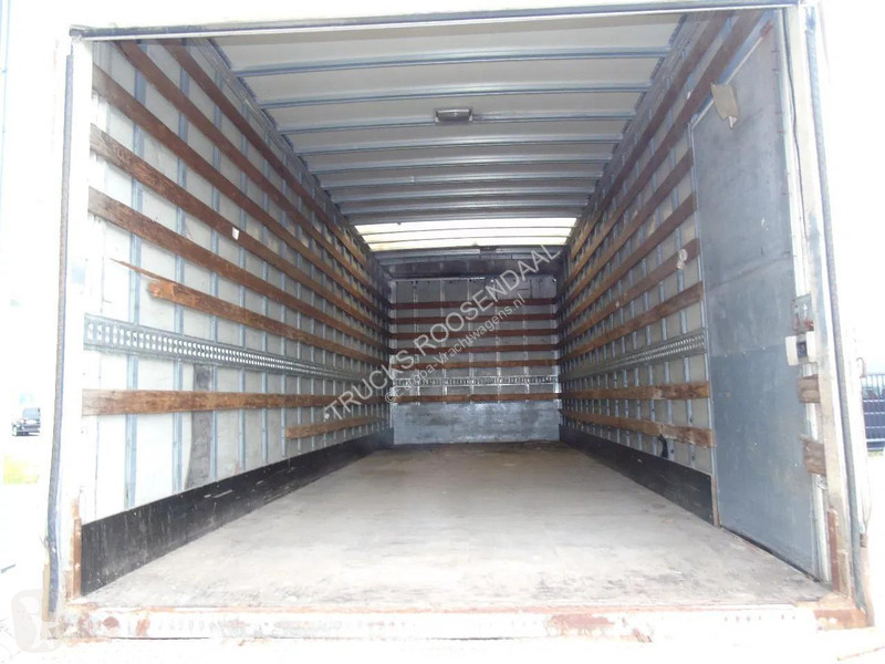 شاحنة Volvo FL 240 + 12t + euro 5 + lift